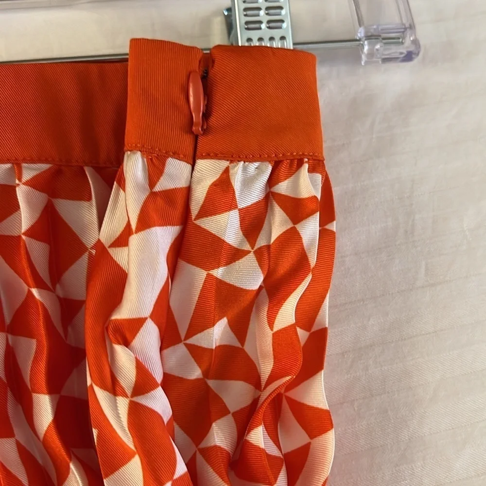 Future Collective by Kahlana Hatfield Brown pleated skirt